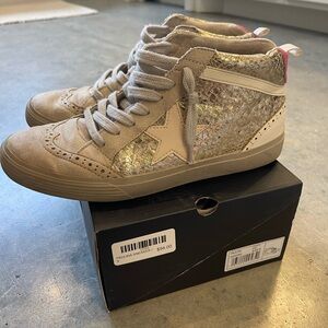 Shushop sneakers 👟